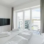 Gorgeous Studio W Balcony